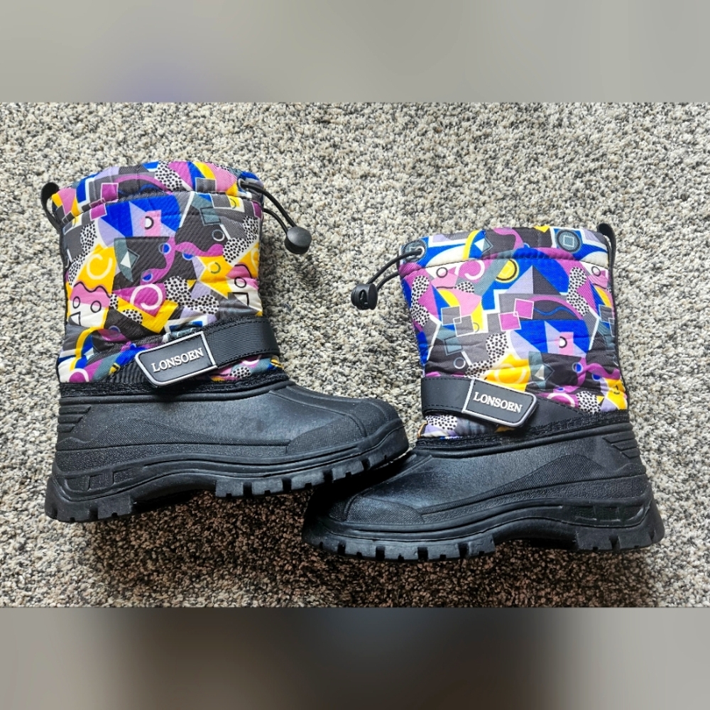 Kids Winter Boots, Size T: 12.5 Colorful, Warm, Winter Boots with Black Soles.